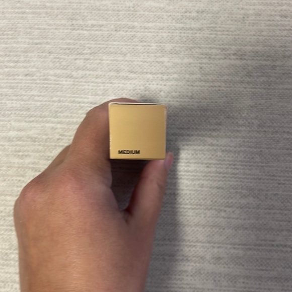 bareMinerals BARESKIN Complete Coverage Serum Concealer in Medium - Picture 2 of 10